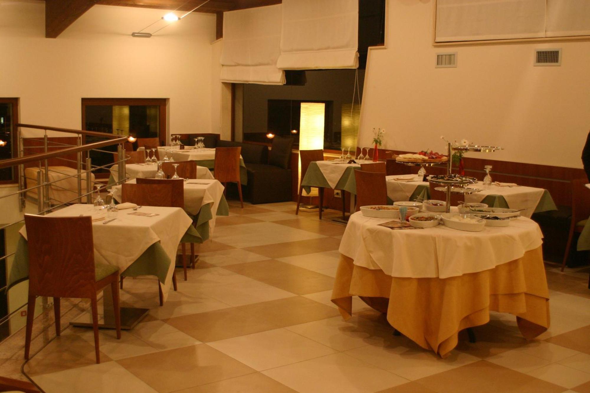 Hermes Hotel Policoro Exterior foto